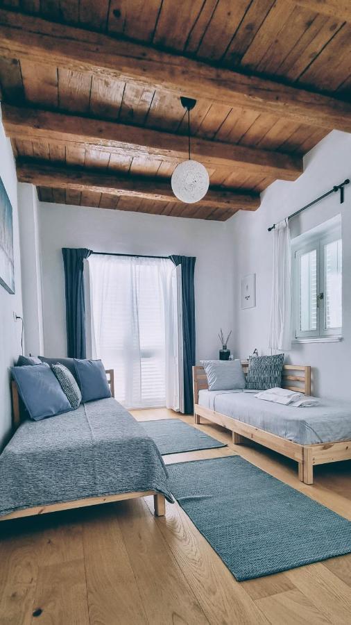 Rector'S Villa - Charming Retreat In Old Town With Jacuzzi In Private Courtyard Rab Town Buitenkant foto